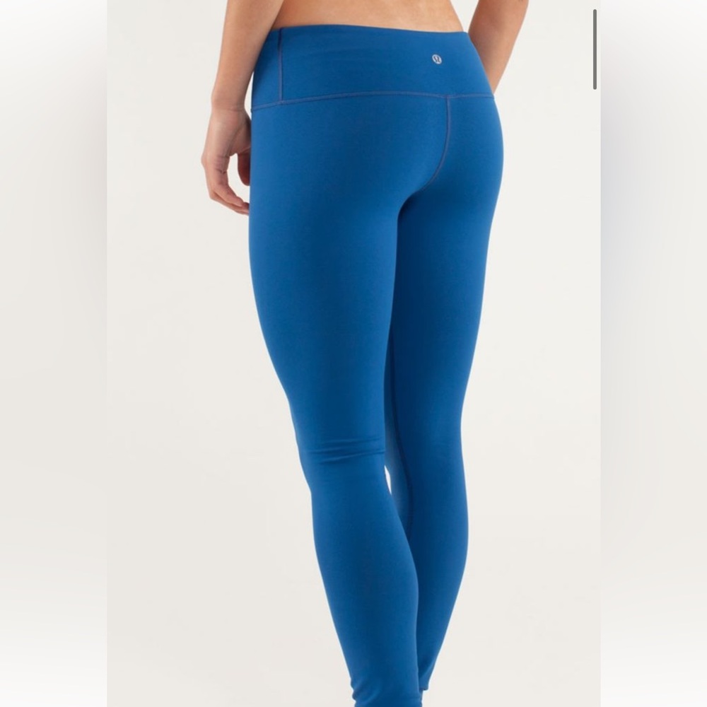 Lululemon Wunder under reversible tights blue and black size 4